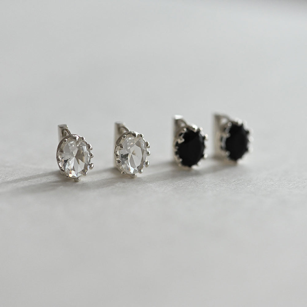 925 Silver Oval Crown Black One Touch Earrings_KWAJE078