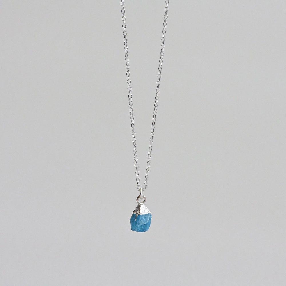 925 Silver Blue Apatite Rough Gemstone Necklace_KWAJE204