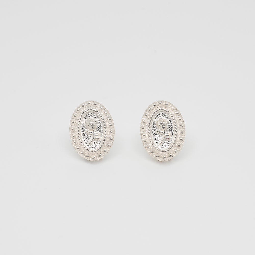 925 silver embossed rose frame earrings_KWAJE488