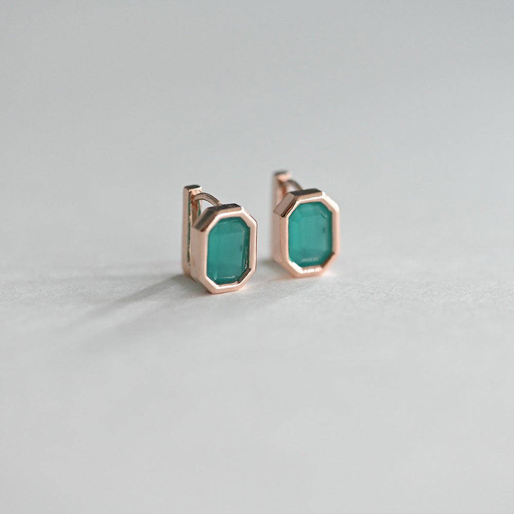 925 Silver Square Bezel Green One Touch Earrings_KWAJE362