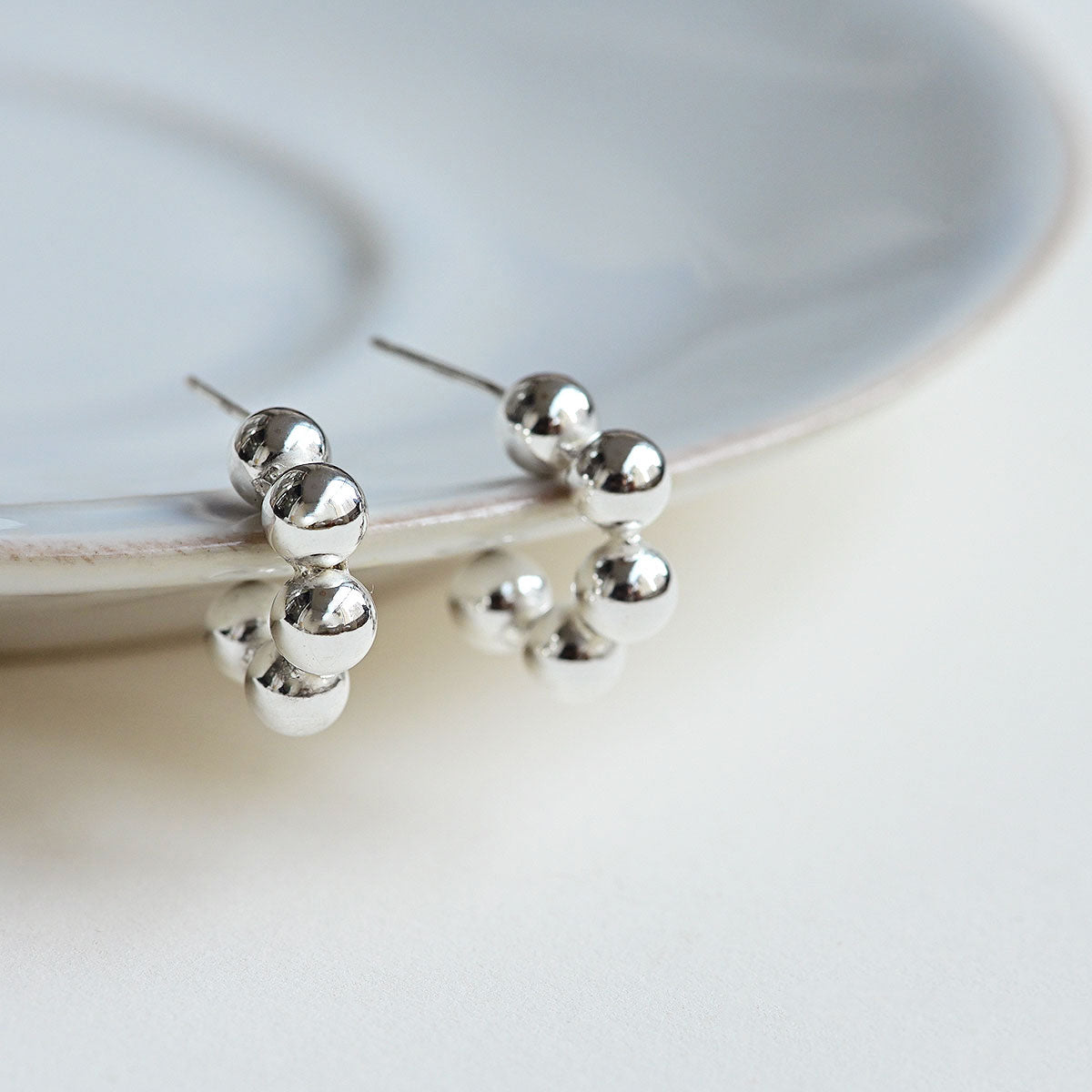 925 Silver C-type Big Ball Silver Earrings_KWAJE072