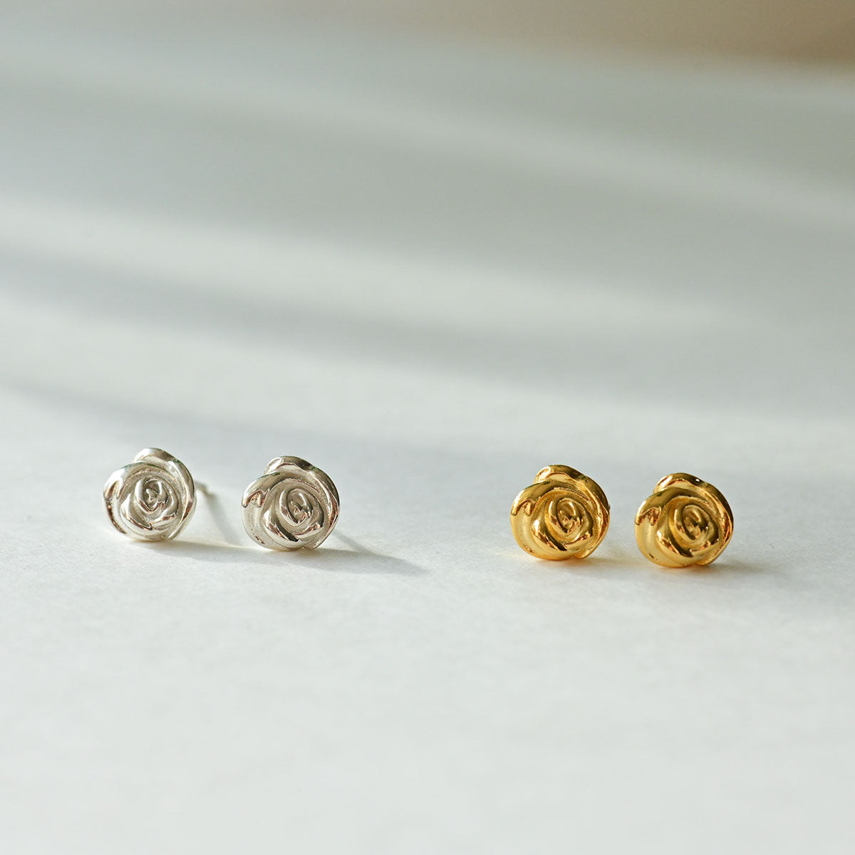 925 silver rose stud earrings_KWAJE356