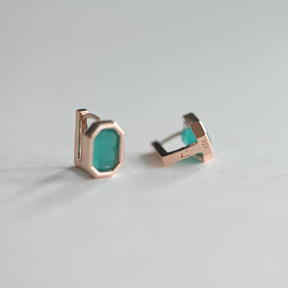 925 Silver Square Bezel Green One Touch Earrings_KWAJE362