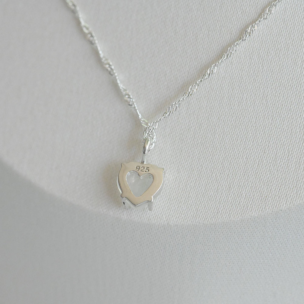 925 Silver Rainbow Moonstone Heart Necklace_KWAJE578