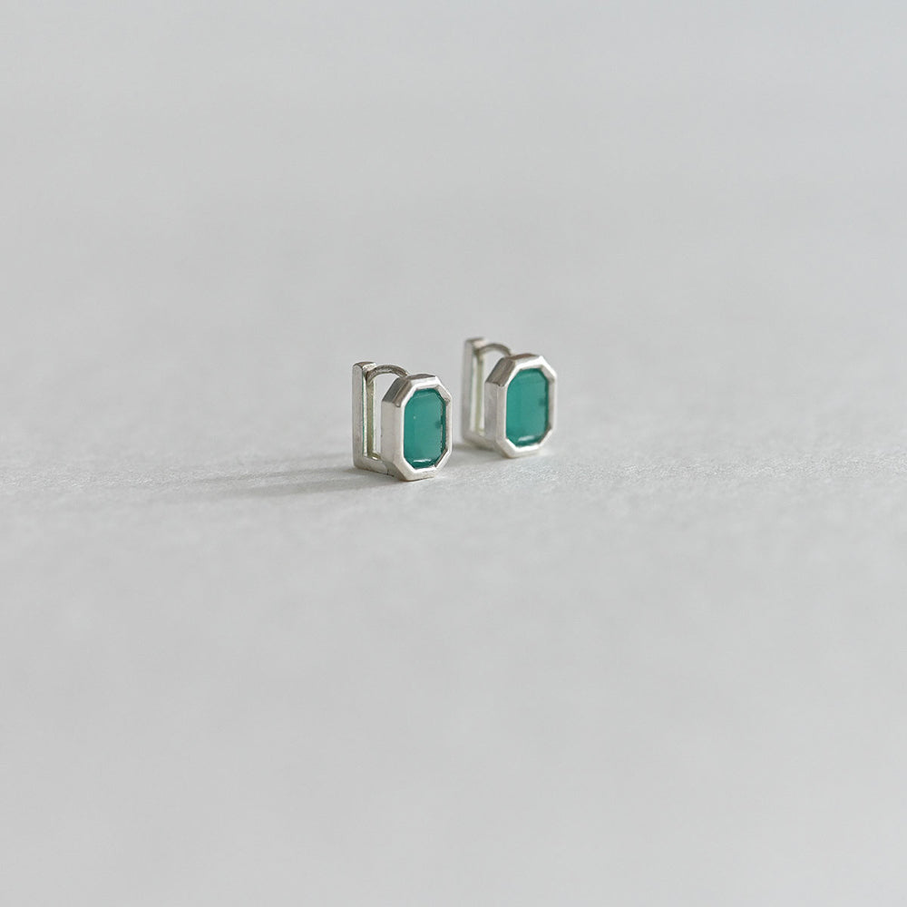 925 Silver Square Bezel Green One Touch Earrings_KWAJE362