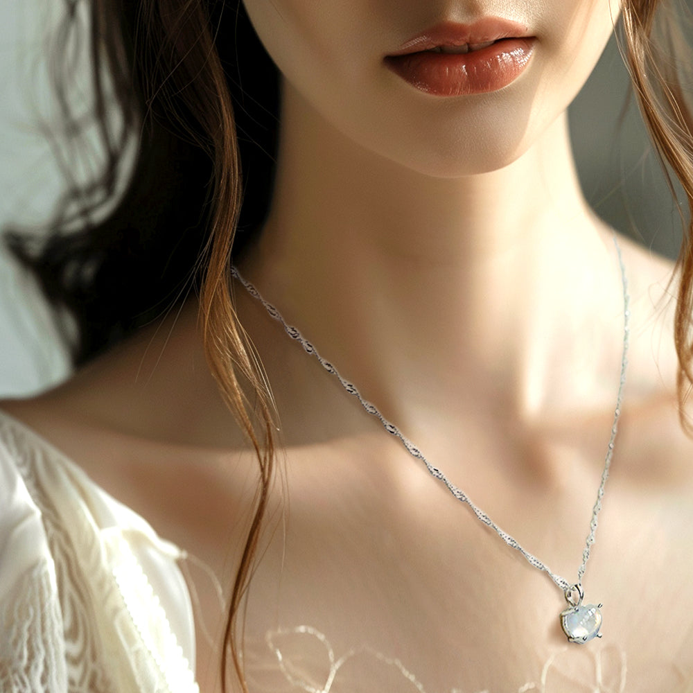 925 Silver Rainbow Moonstone Heart Necklace_KWAJE578