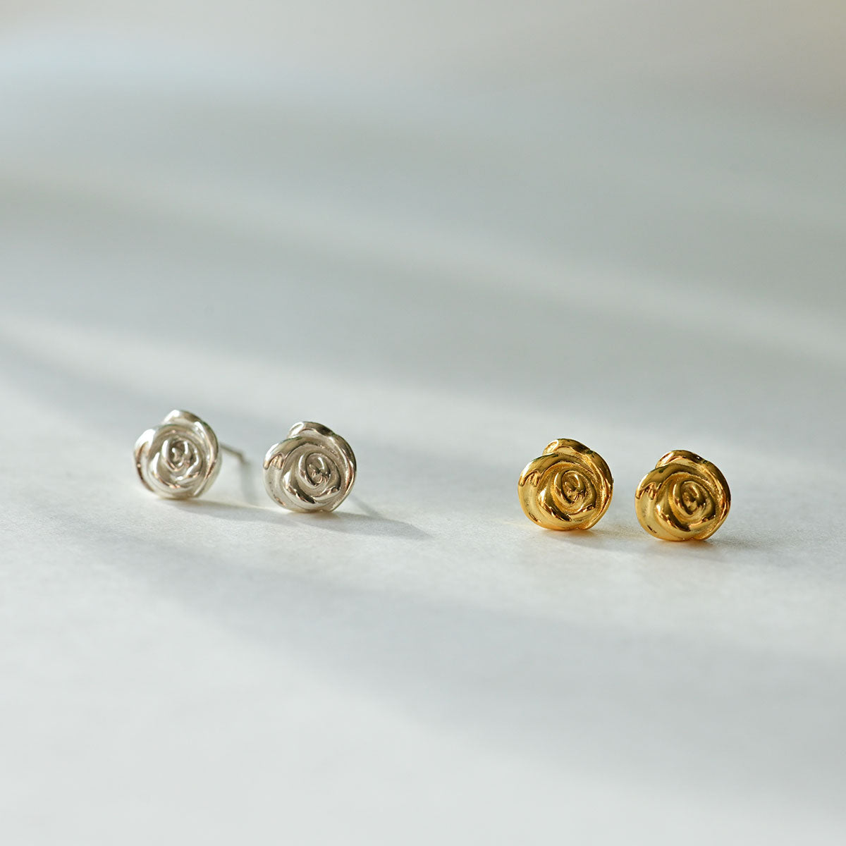 925 silver rose stud earrings_KWAJE356