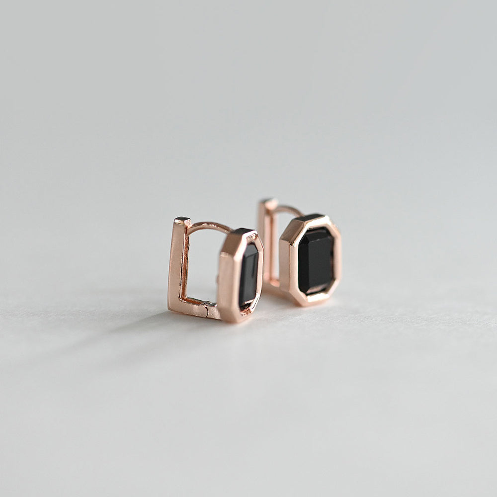 925 Silver Square Bezel-Black One Touch Earrings_KWAJE480