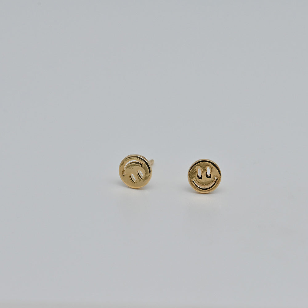 925 silver smile stud earrings_KWAJE483