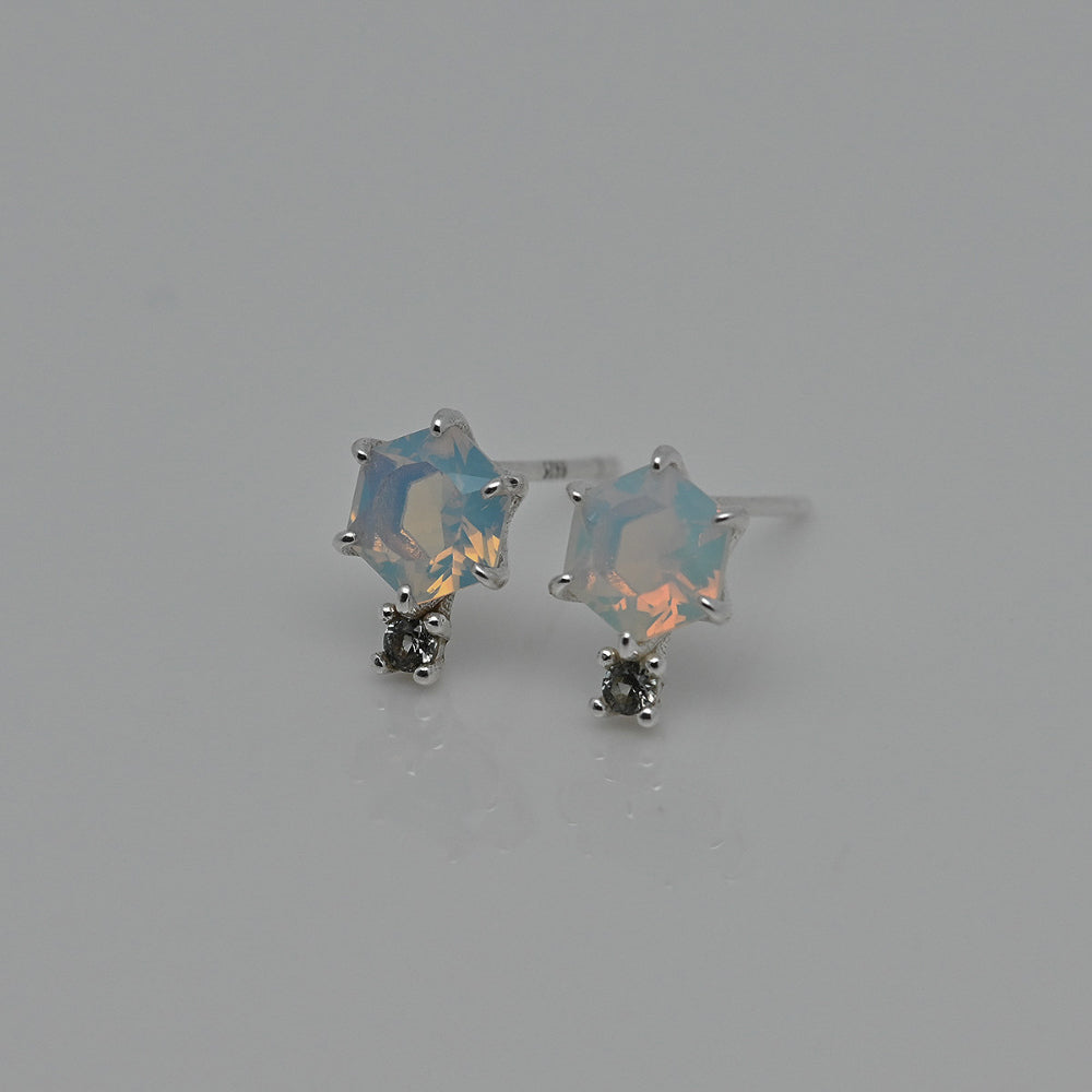 925 Silver Hexagon Cubic-Opal Earrings_KWAJE534