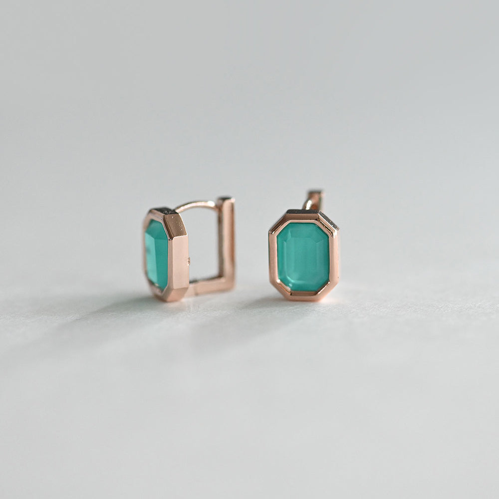 925 Silver Square Bezel Green One Touch Earrings_KWAJE362