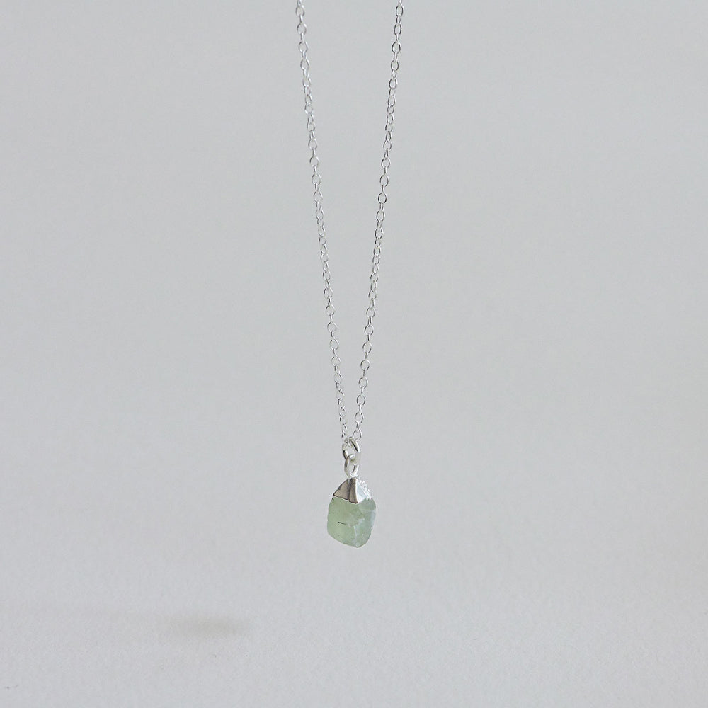 925 Silver Prehnite Rough Gemstone Necklace_KWAJE559