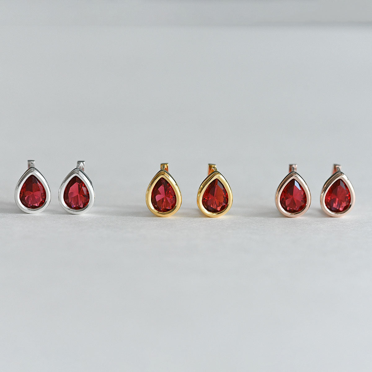 925 Silver Water Drop Bezel Red One Touch Earrings_KWAJE382