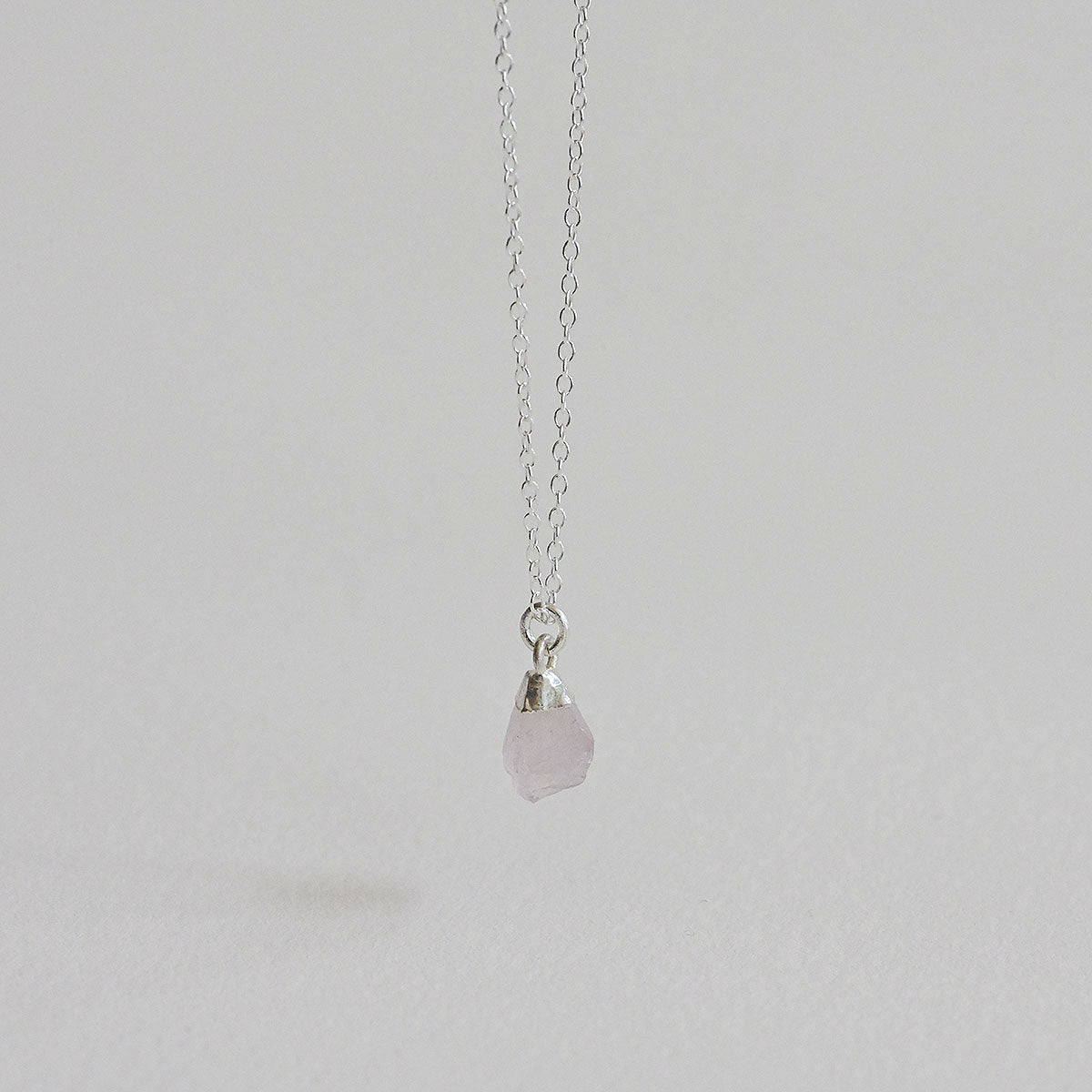 925 Silver Rose Quartz Rough Gemstone Necklace_KWAJE587