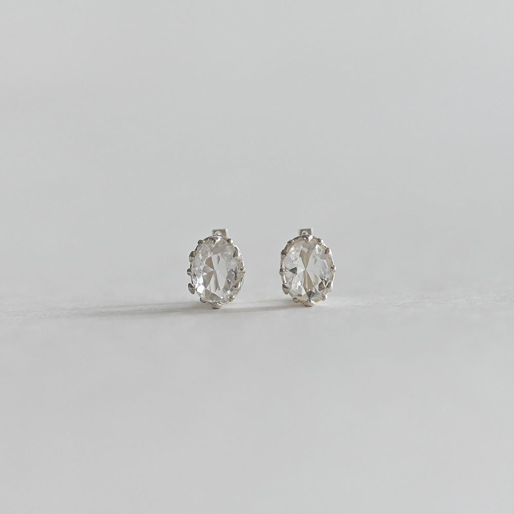 925 Silver Oval Crown Cree One Touch Earrings_KWAJE346