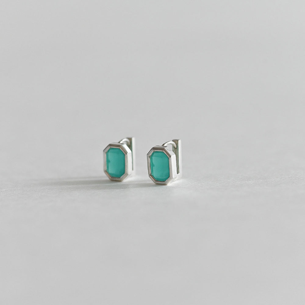 925 Silver Square Bezel Green One Touch Earrings_KWAJE362