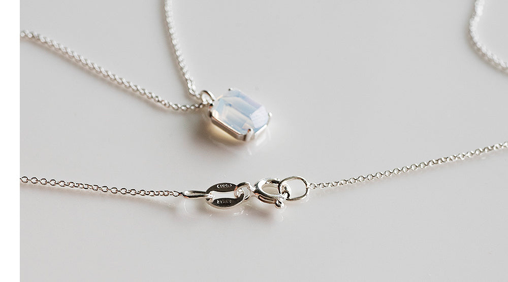 925 Silver White Square Necklace_KWAJE627