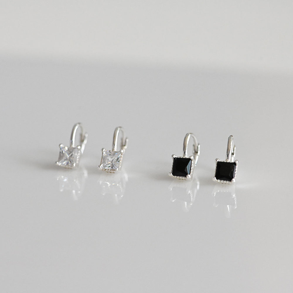 925 silver square cubic one touch earrings_KWAJE365