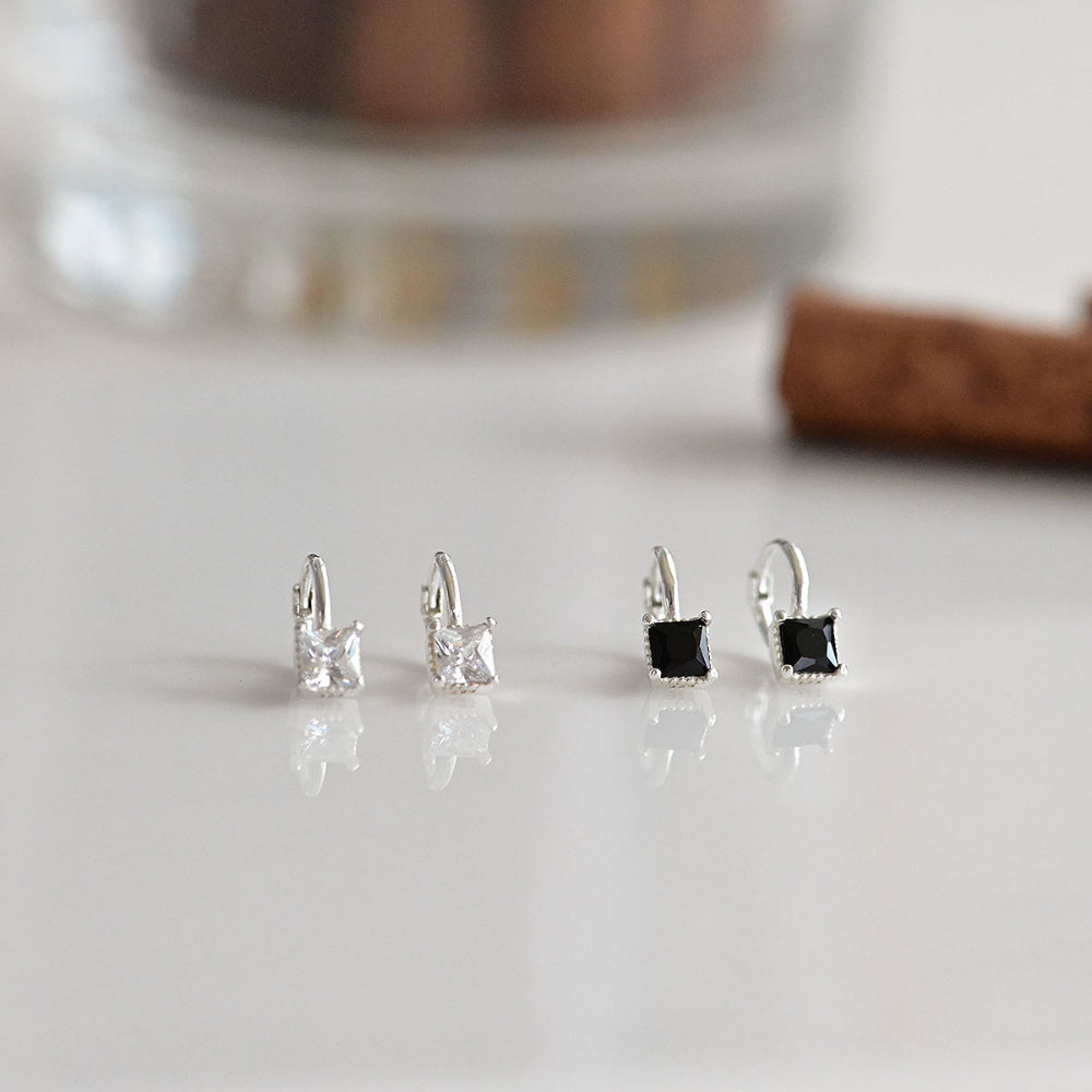 925 silver square cubic one touch earrings_KWAJE365