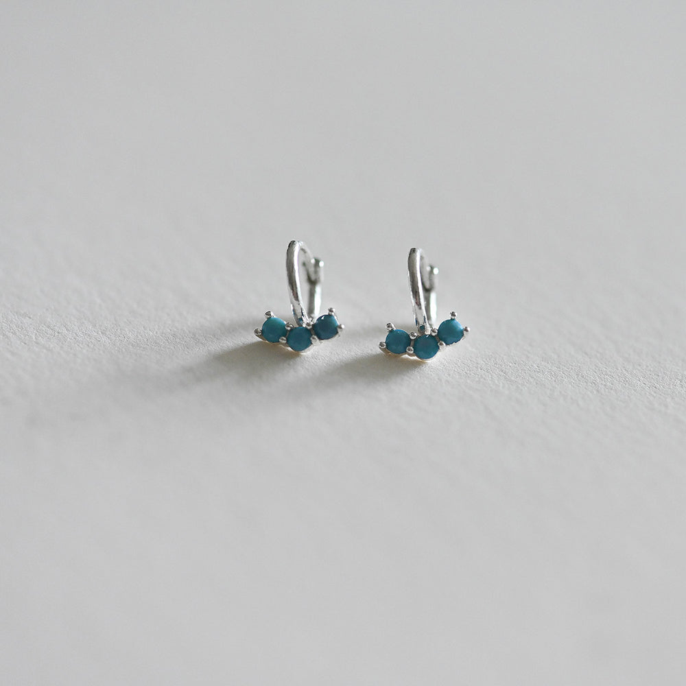 925 Silver Three Turquoise One Touch Earrings_KWAJE371