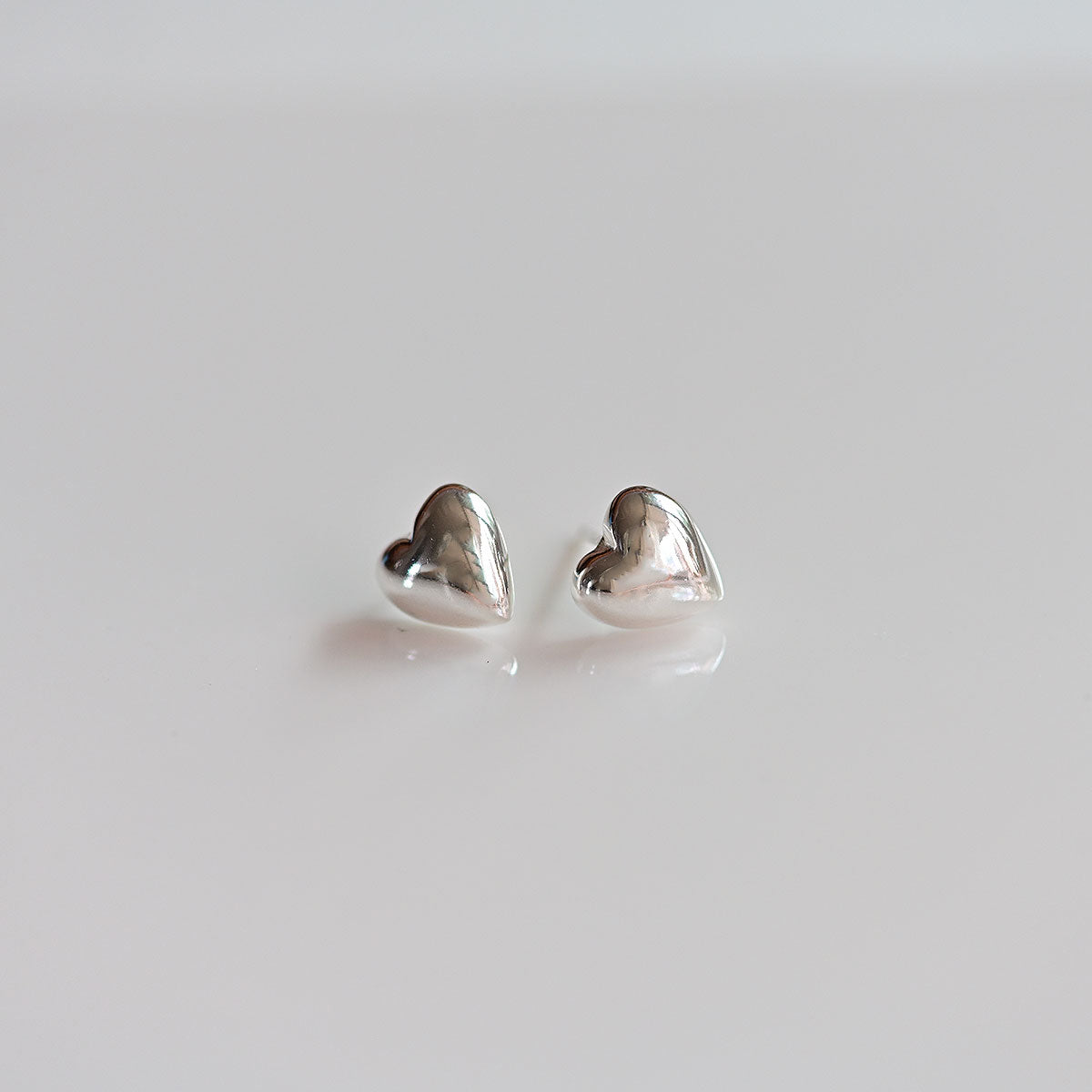 925 Silver Foxy Heart Earrings_KWAJE150