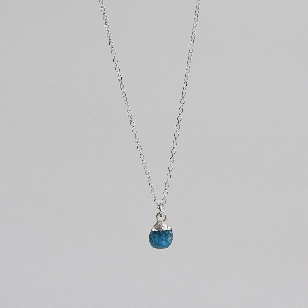 925 Silver Blue Apatite Rough Gemstone Necklace_KWAJE204