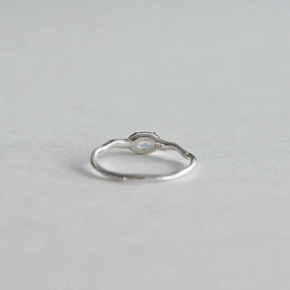 925 silver white oval ring_KWAJE436