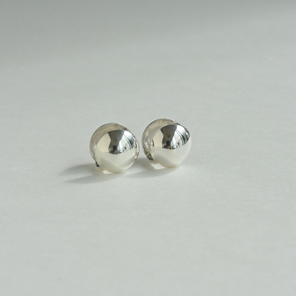 925 silver half-pearl one-touch earrings_KWAJE239