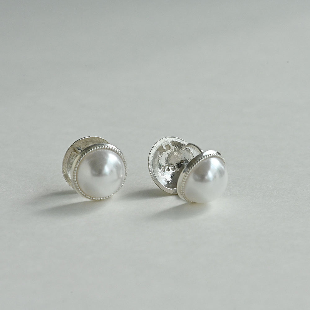 925 silver half-pearl one-touch earrings_KWAJE239