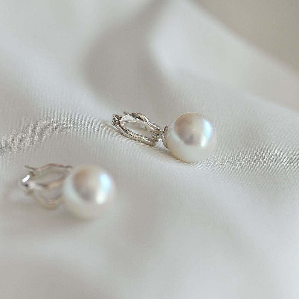 925 silver pearl rattle one touch earrings_KWAJE347