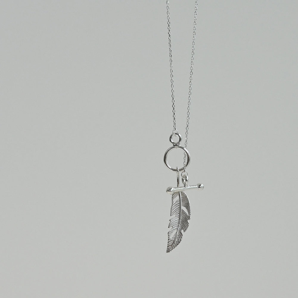 925 Silver Feather Toggle Bar Necklace_KWAJE408