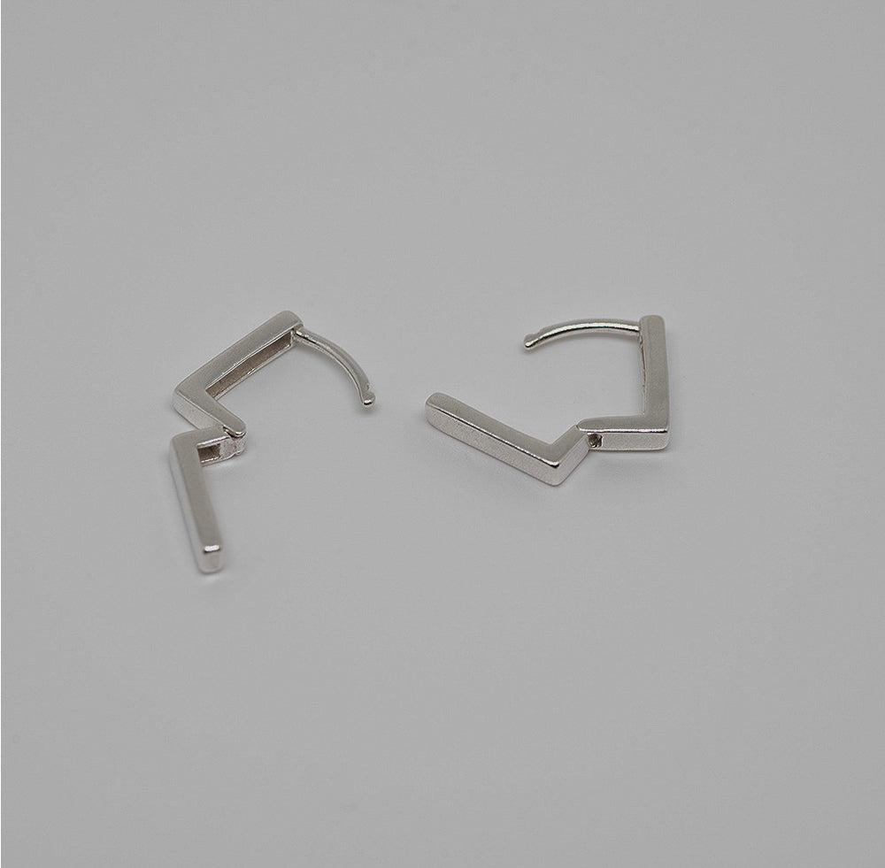 925 Silver Square Mini One Touch Earrings_KWAJE366