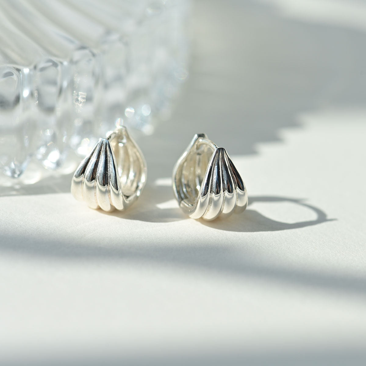 925 Silver Onion One Touch Earrings_KWAJE077