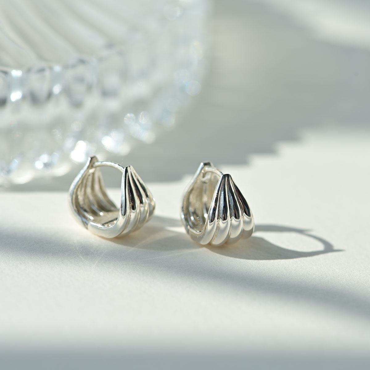 925 Silver Onion One Touch Earrings_KWAJE077