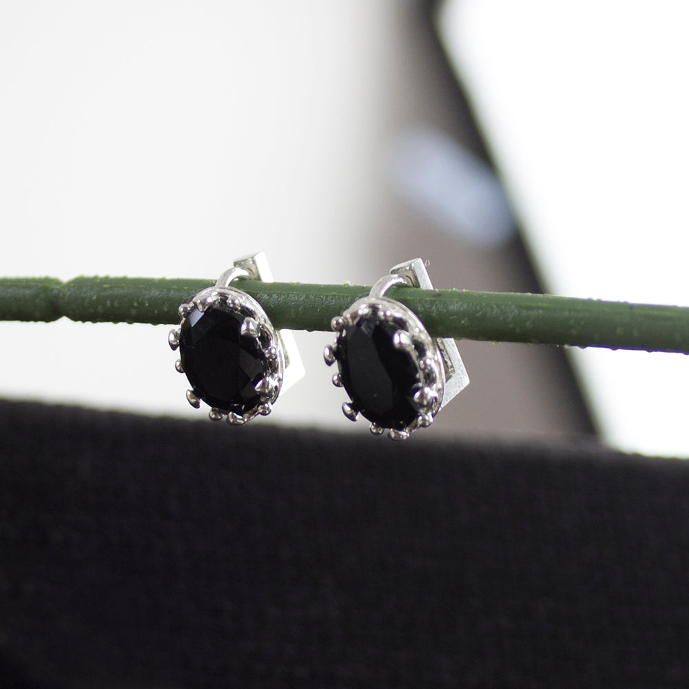 925 Silver Oval Crown Black One Touch Earrings_KWAJE078