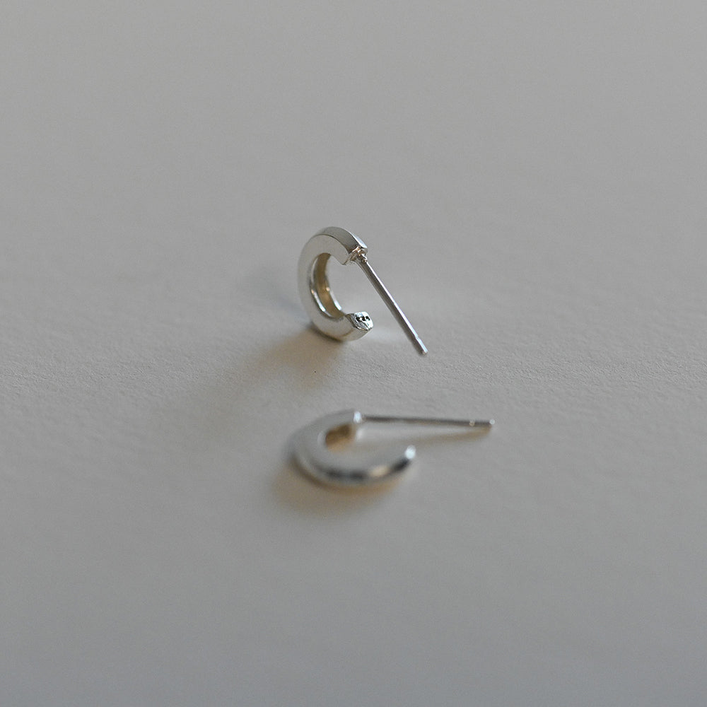 925 silver angle C-type stud earrings_KWAJE487