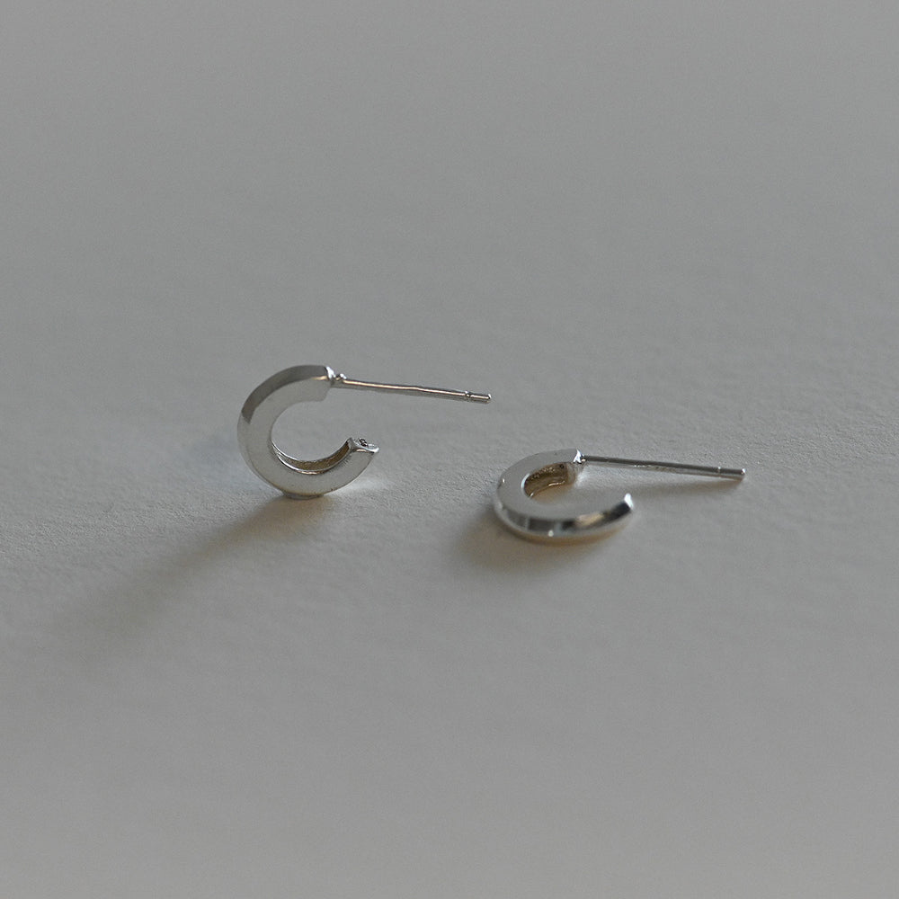 925 silver angle C-type stud earrings_KWAJE487