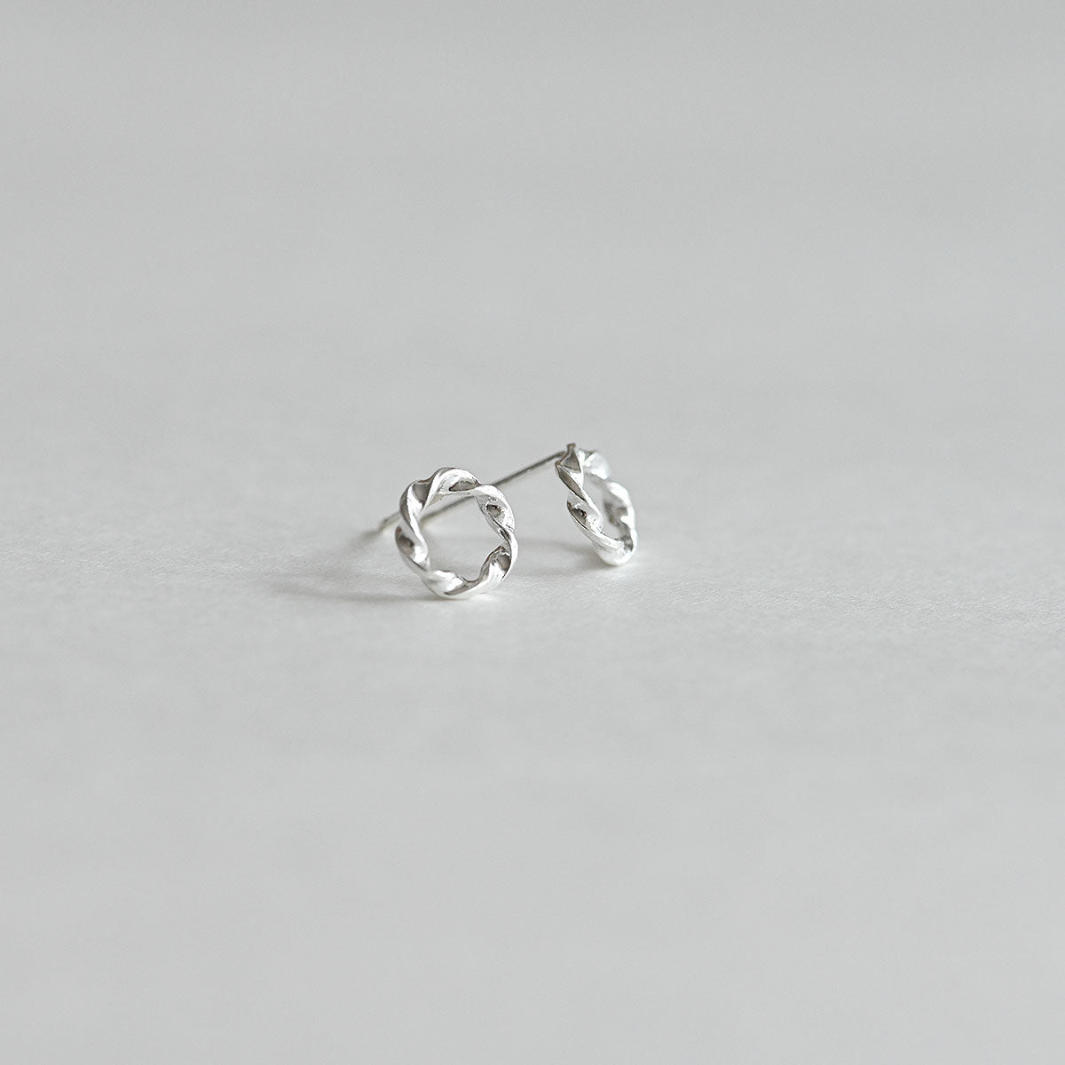 925 silver twilly stud earrings_KWAJE502