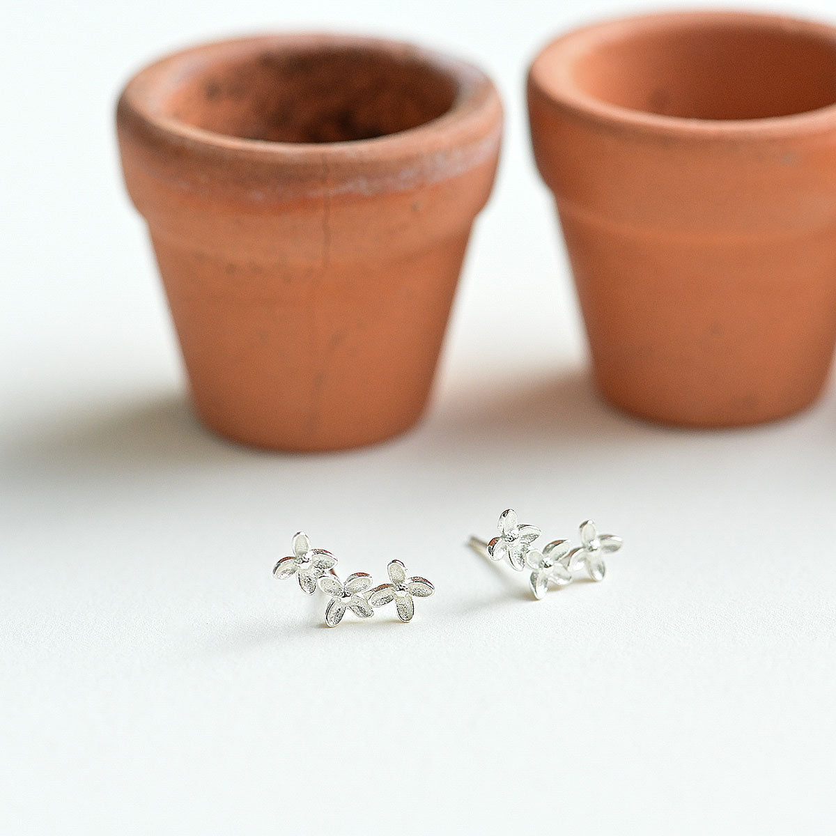 925 silver three flower stud earrings_KWAJE482