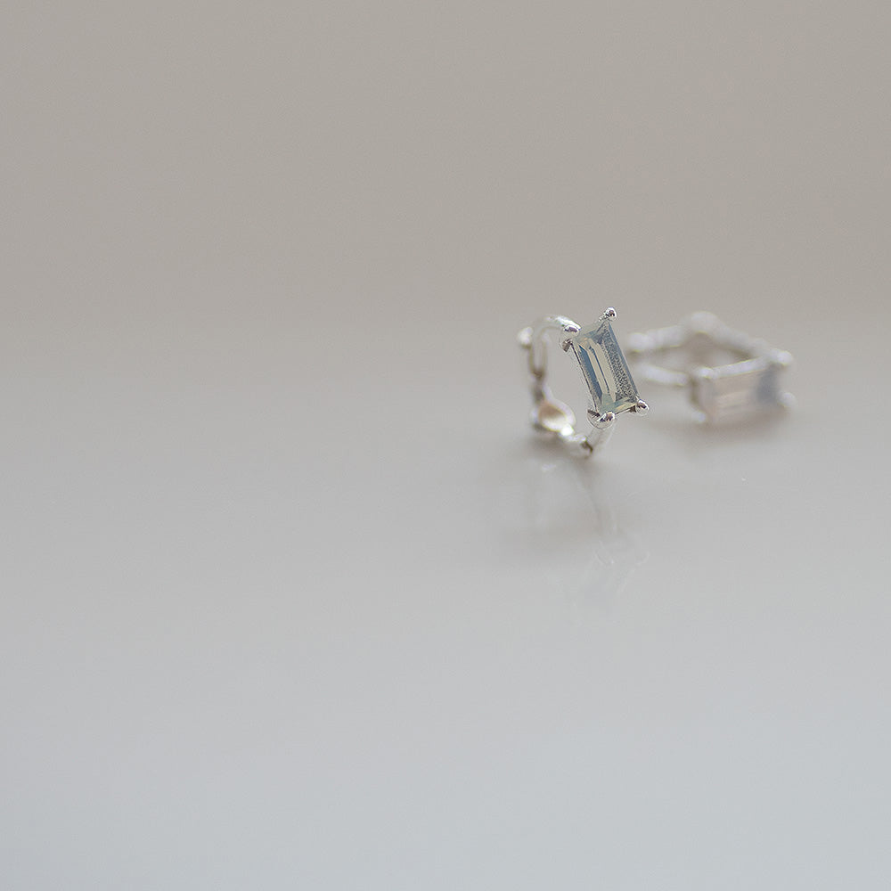 925 Silver Crystal Baguette One Touch Earrings_KWAJE226