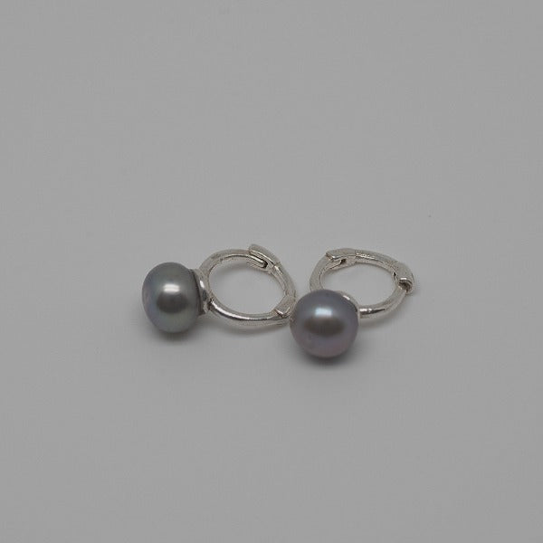 925 Silver Freshwater Black Pearl Mini One Touch Earrings_KWAJE233