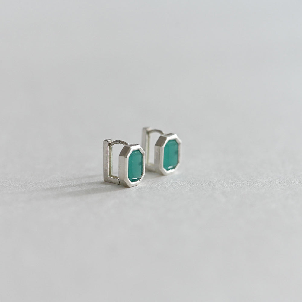 925 Silver Square Bezel Green One Touch Earrings_KWAJE362