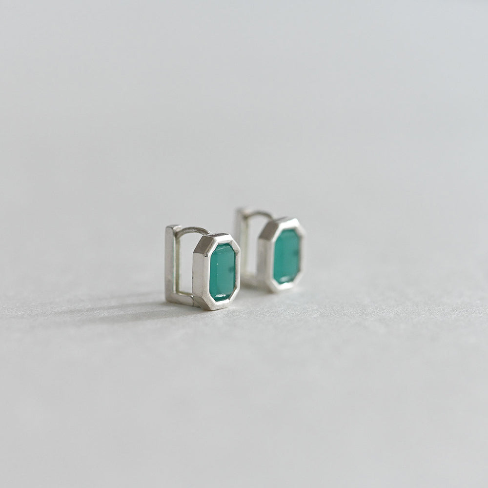 925 Silver Square Bezel Green One Touch Earrings_KWAJE362