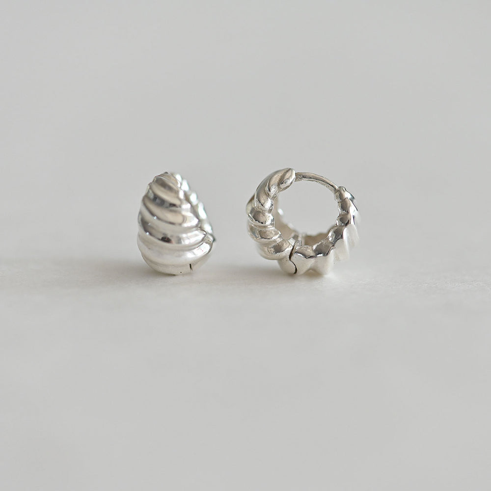 925 Silver Wrinkle Water Drop One Touch Earrings_KWAJE389