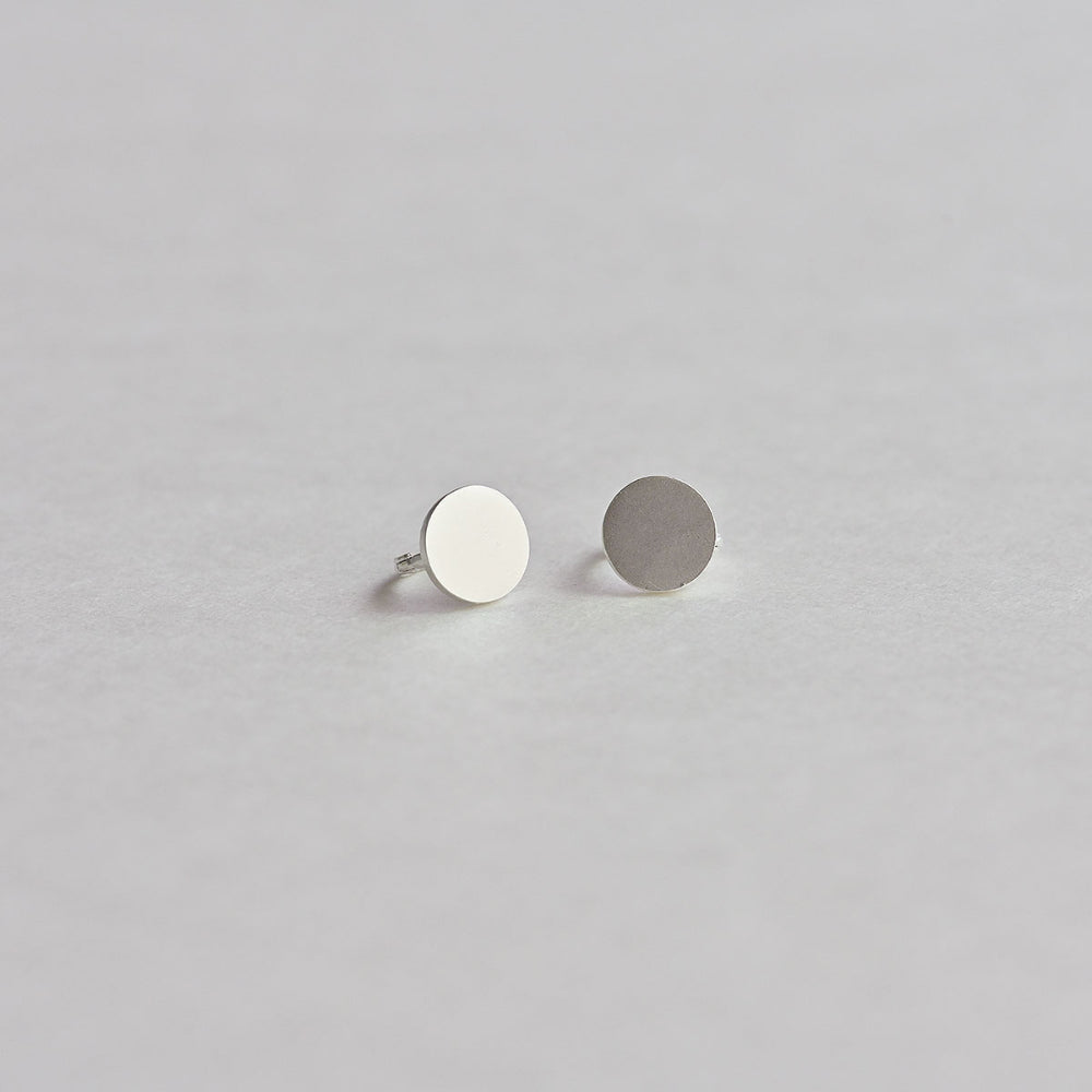 925 silver disc matte one-touch earrings_KWAJE231