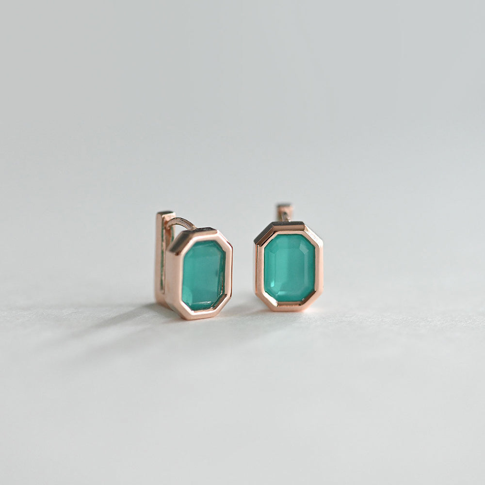 925 Silver Square Bezel Green One Touch Earrings_KWAJE362