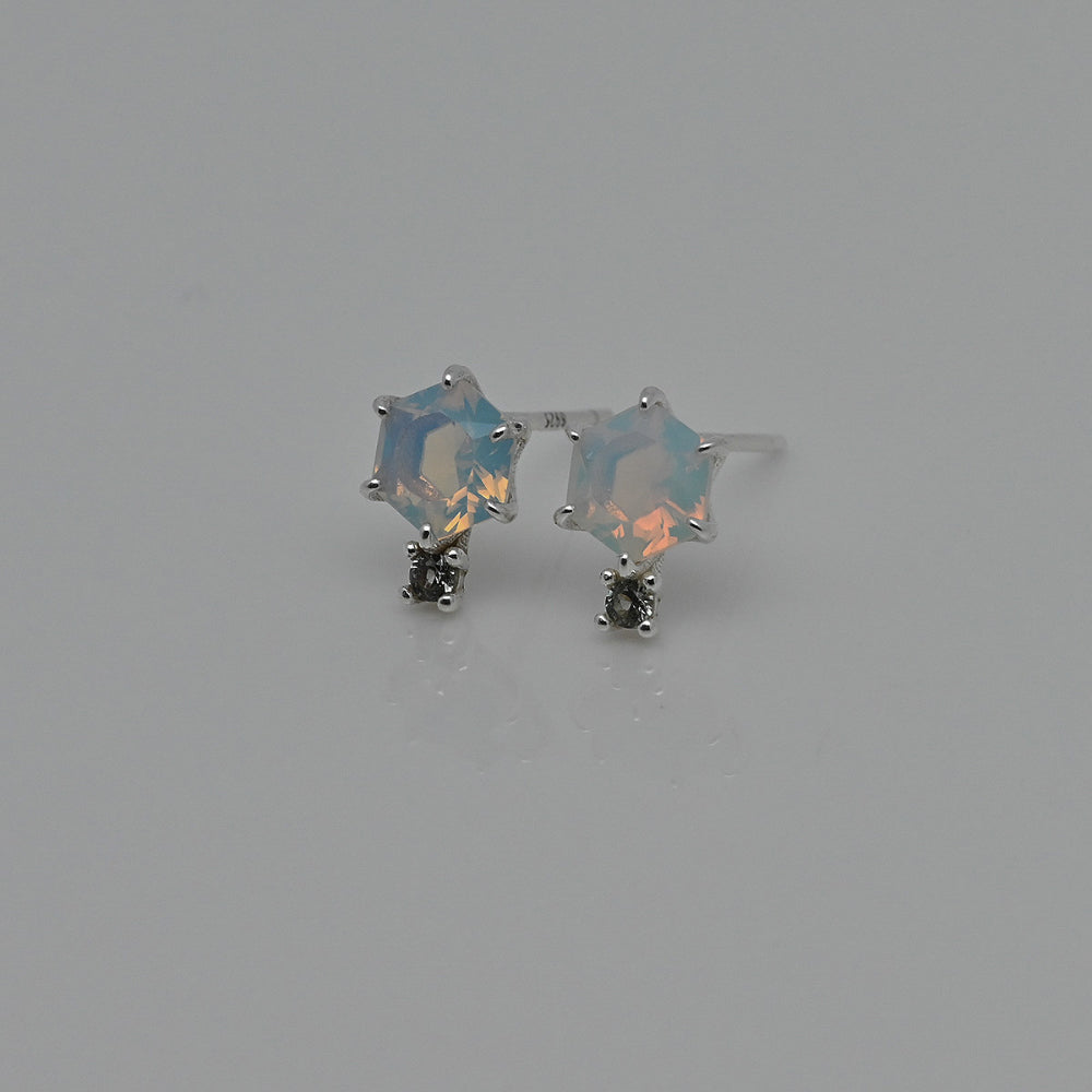 925 Silver Hexagon Cubic-Opal Earrings_KWAJE534