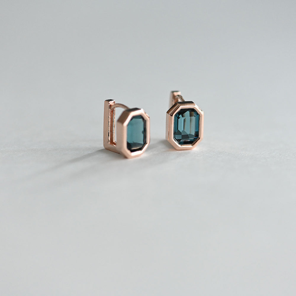 925 Silver Square Bezel-Montana One Touch Earrings_KWAJE363