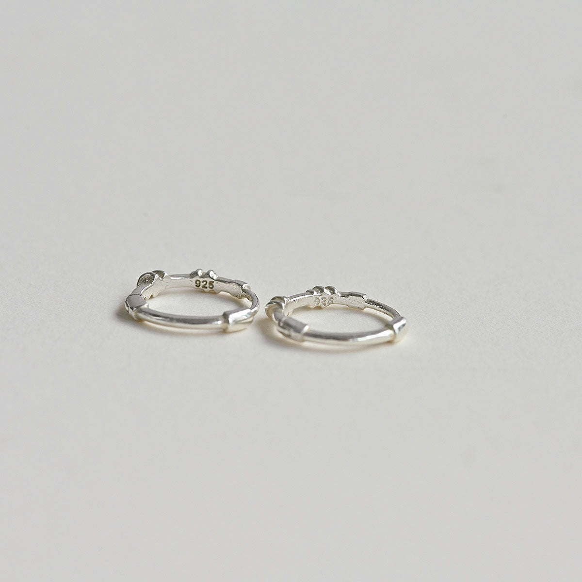 925 Silver Twice Knot One-Touch Earrings_KWAJE376