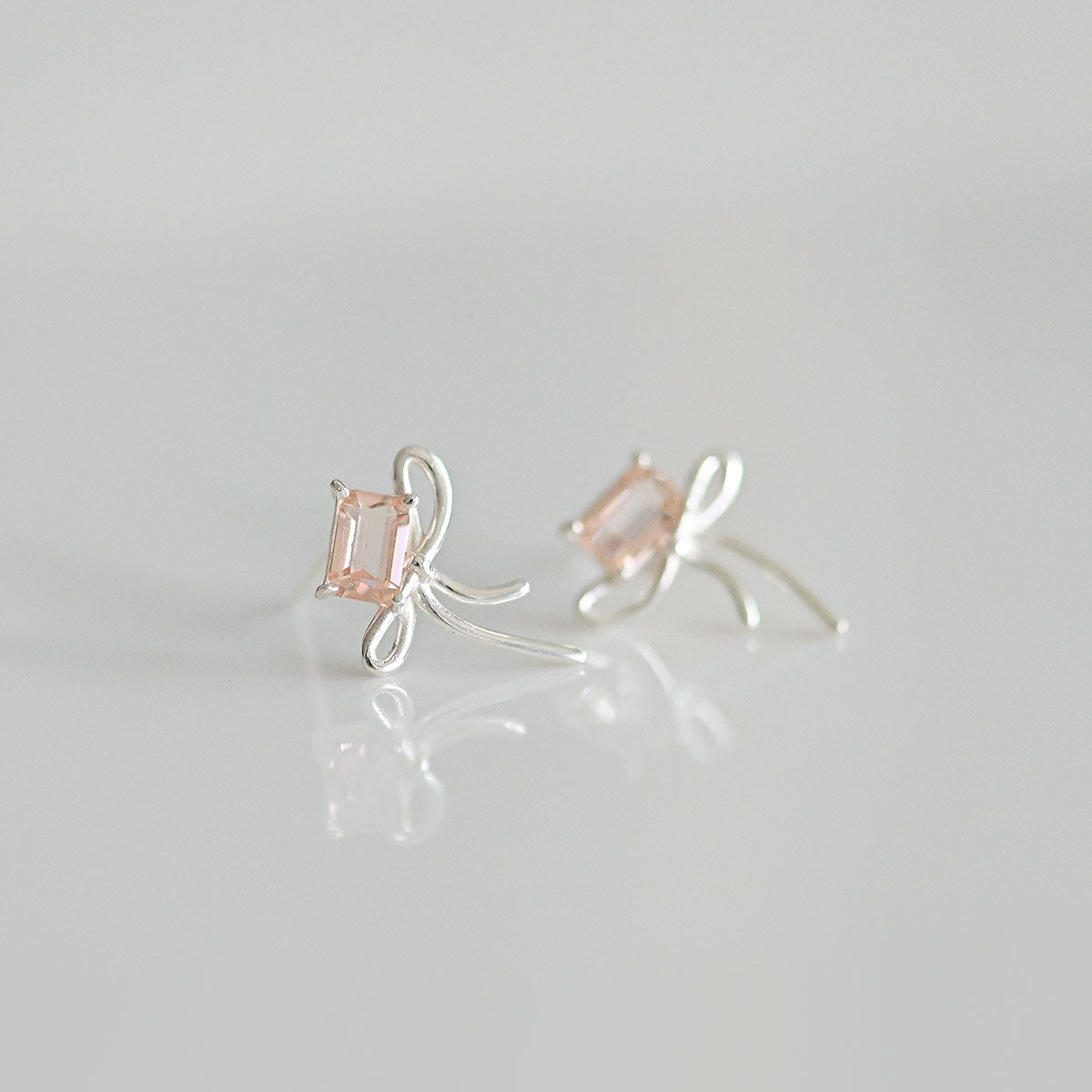 925 Silver Square Ribbon Earrings_KWAJE367